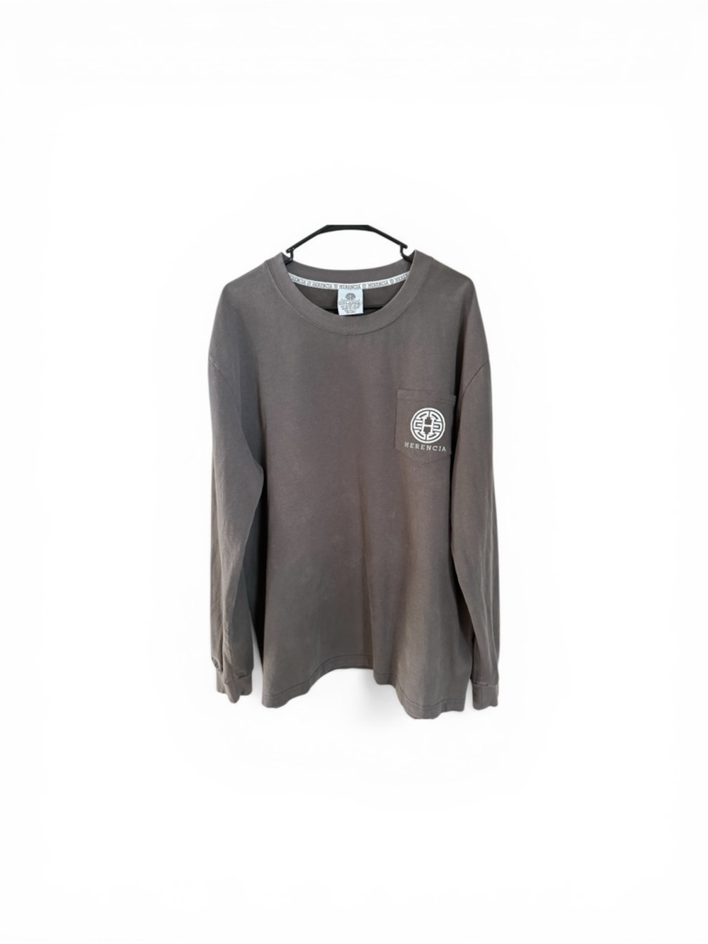 Long-Sleeve Pocket Tee in Charcoal